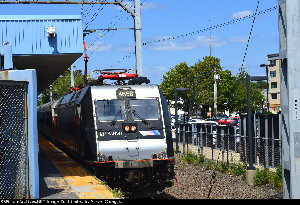 NJT 4658 Close Up